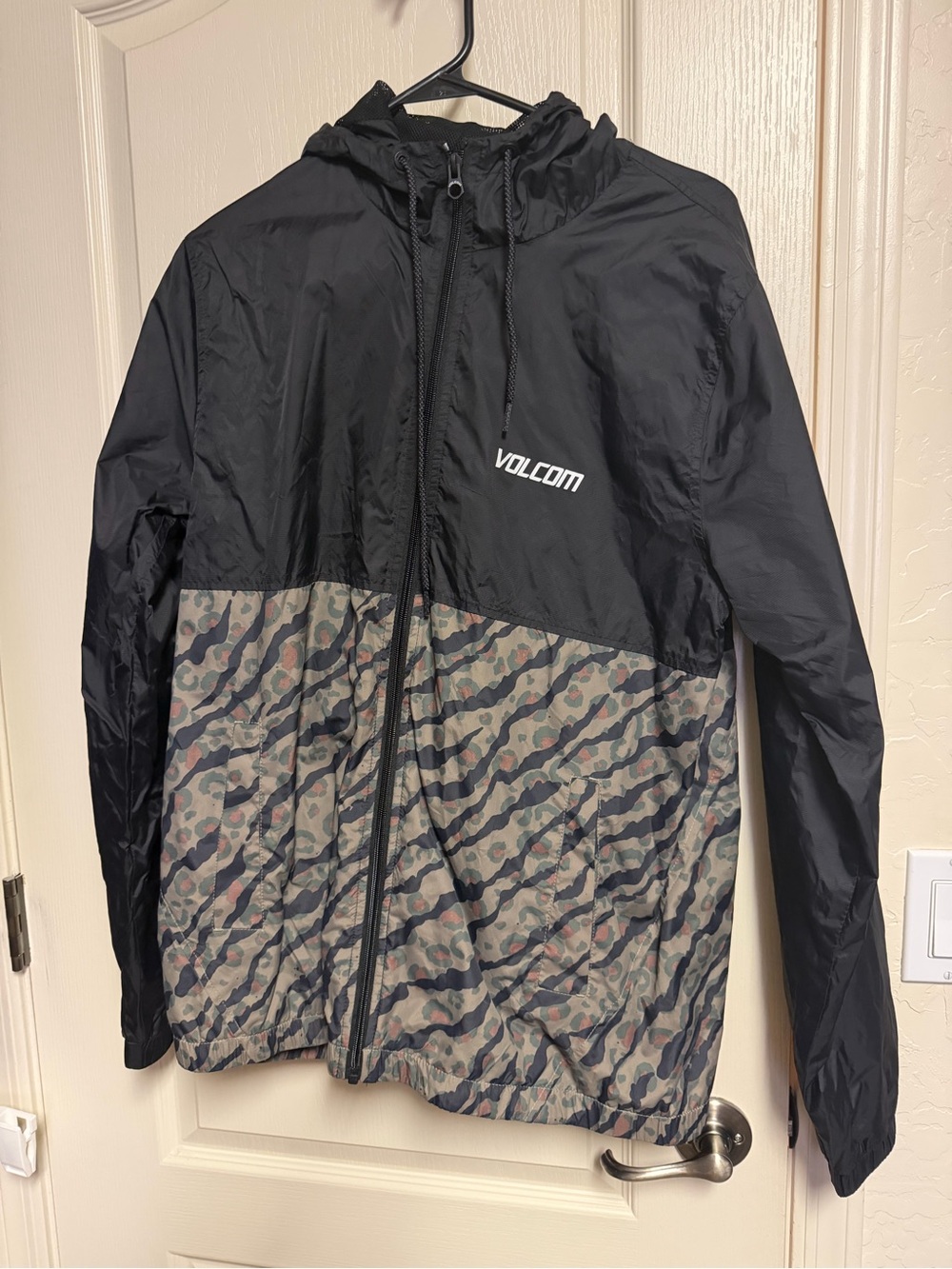 Volcom Black Windbreaker with Patterned Gray Panel